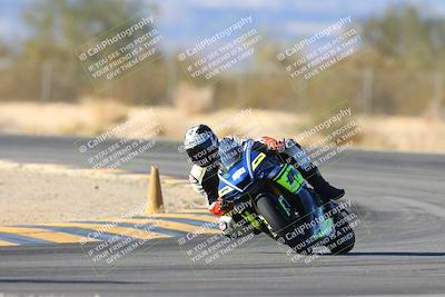 media/Jan-10-2025-CVMA Friday Practice (Fri) [[489e0da257]]/Group 4 and Trackday/Session 5 (Turn 7)/